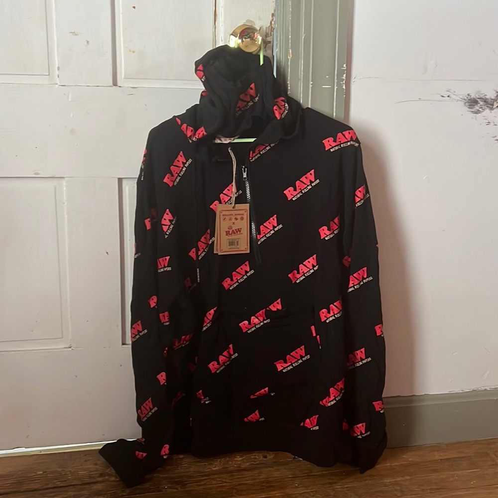 Brand new RAW sweatshirt 3/4 zip with a mask. Size XL.